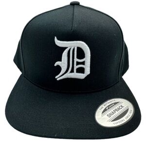 D Old English Puff Embroidered Flat Bill Snapback Cap Hat Black